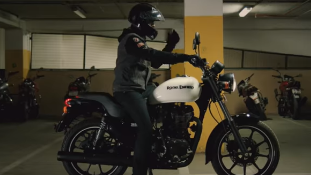 Royal Enfield reveals Thunderbird X